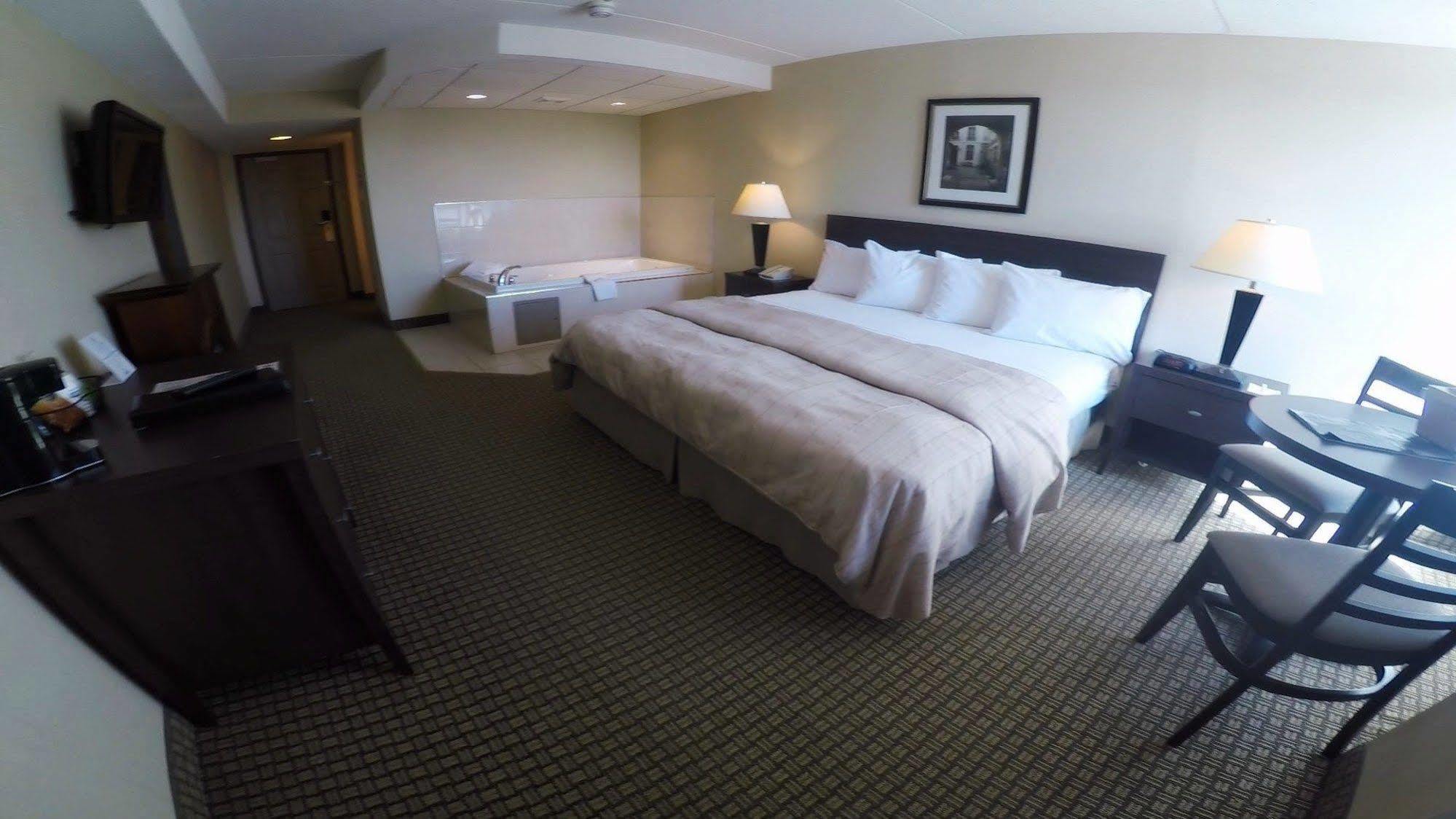 Days Inn By Wyndham Niagara Falls Lundys Lane Exterior foto